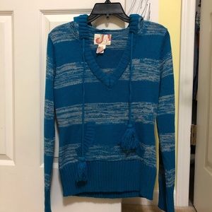 Knitted sweater hoodie